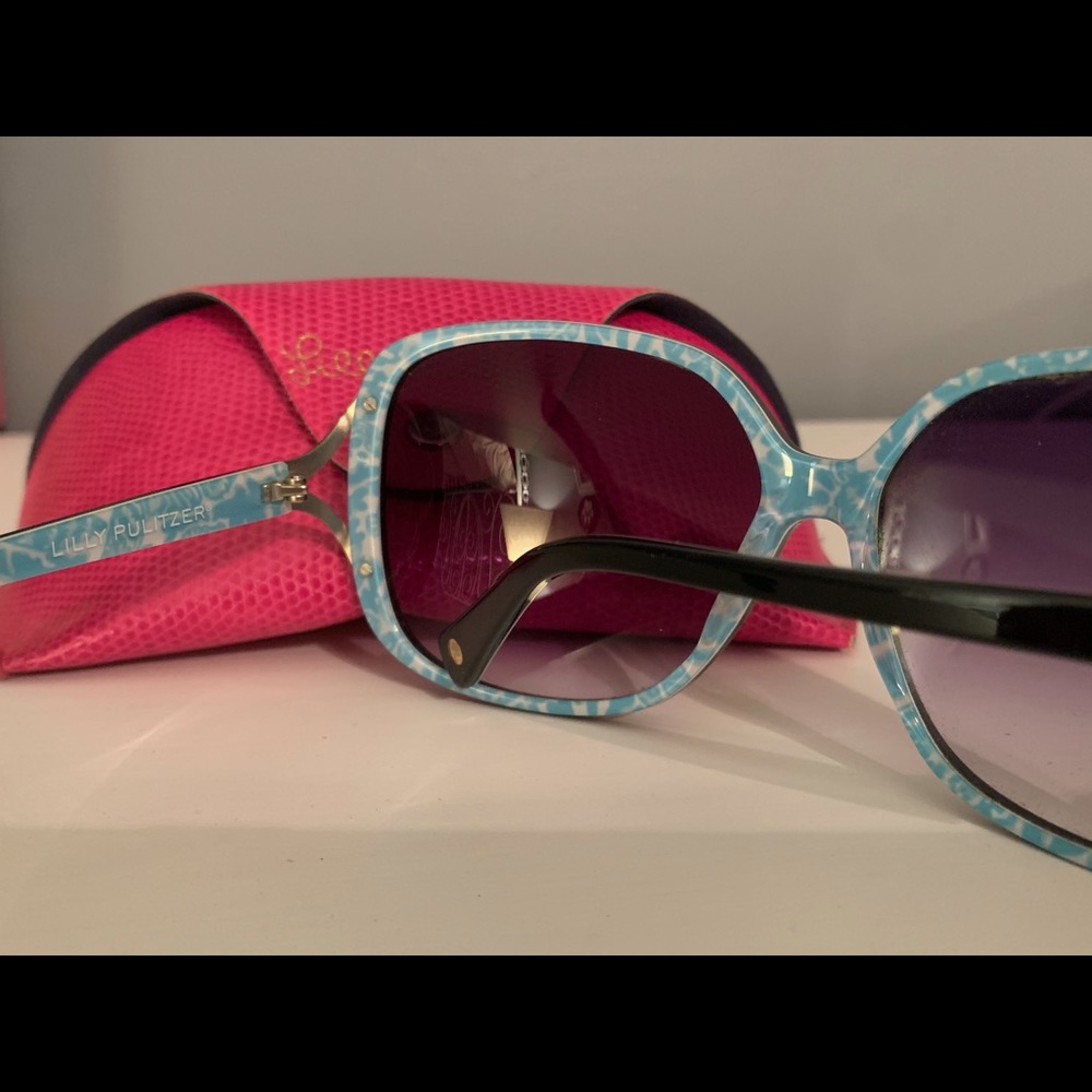 Lilly Pulitzer sunglasses